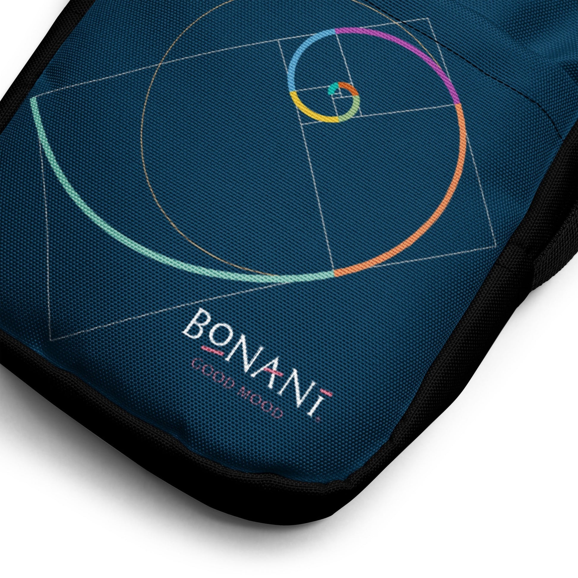 Kompakte Umhängetasche "Goldener Schnitt" für alles Wichtige - BONANI Design Umhängetasche